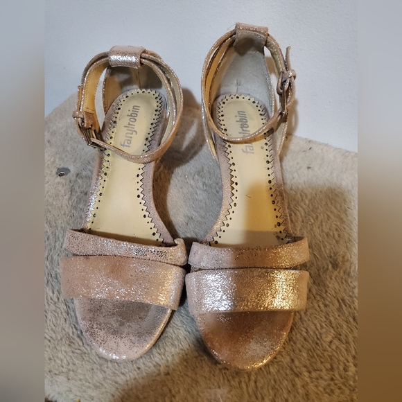 Farylrobin Metallic Sandals - Picture 1 of 6